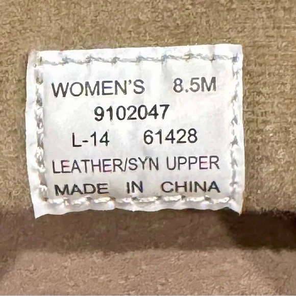 Sperry Tan and Cream Flats - Picture 7 of 7